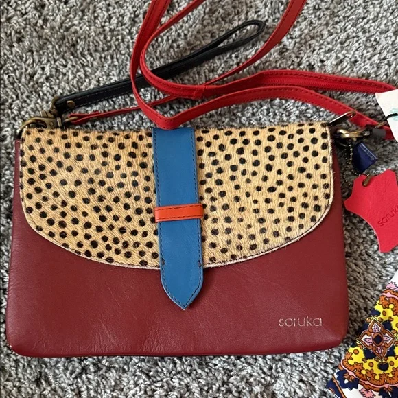 SORUKA CROSSBODY ❤️FINAL SALE❤️ - Picture 3 of 5